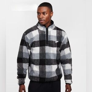 Nike 
Men's Winterized Half-Zip